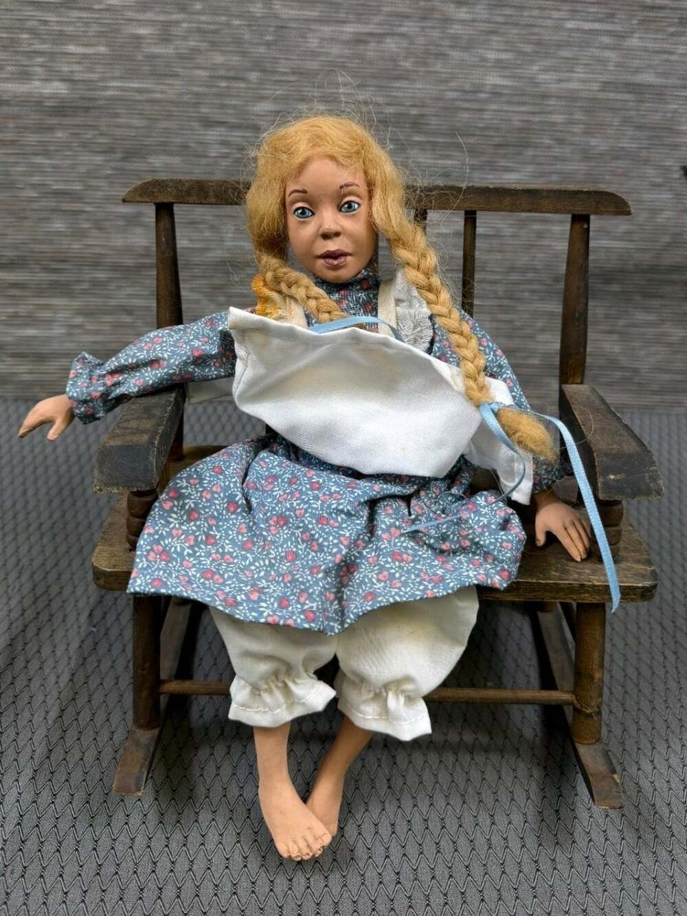 Vintage Daddy’s Keepsakes County Fair Collection "Julie" 1994 Long Legs Doll